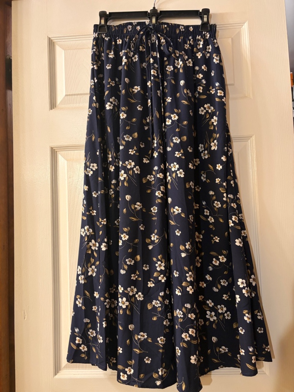 SHEIN Navy Floral Maxi Skirt with White & Tan Blossoms